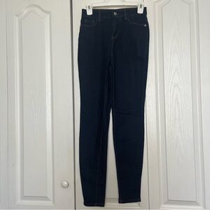 NWOT Dark Blue High Waisted Denim Skinny Jeans